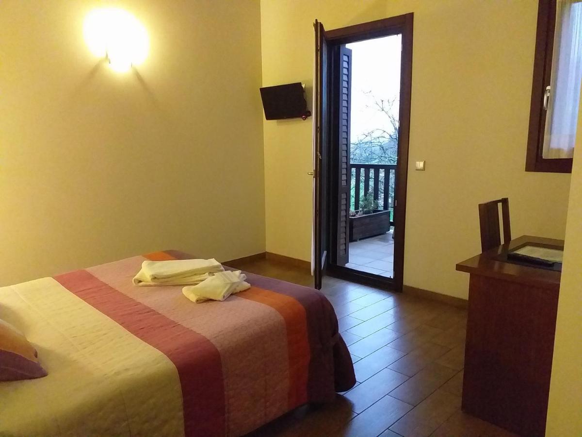 Hostal Otxoenea Irun Exterior foto